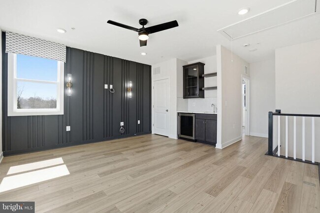 Building Photo - 3599 Aster St