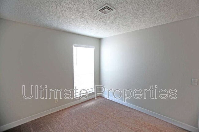 Building Photo - 8514 W Corrine Dr