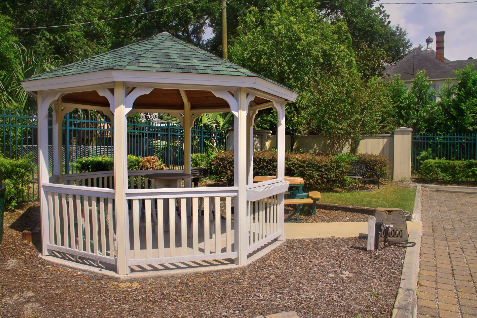 Building Photo - 1303 Main St N