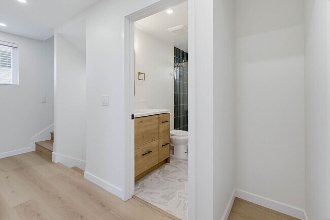 Building Photo - Breathtaking Bay Views & Large Private Deck - Walking Distance To Mission Bay