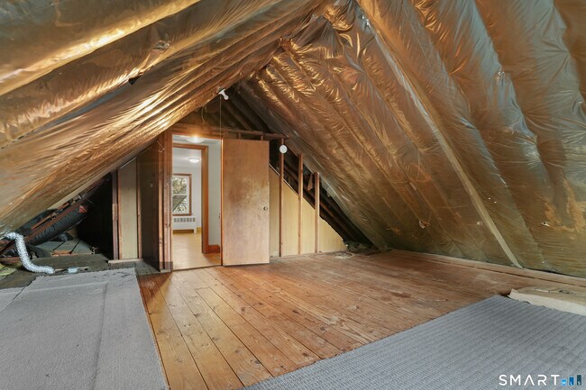 Building Photo - 56 Beaver Brook Rd