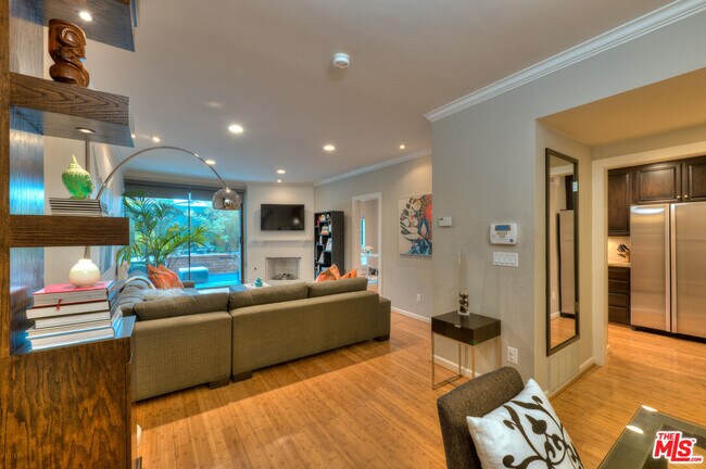Building Photo - 2663 S Centinela Ave