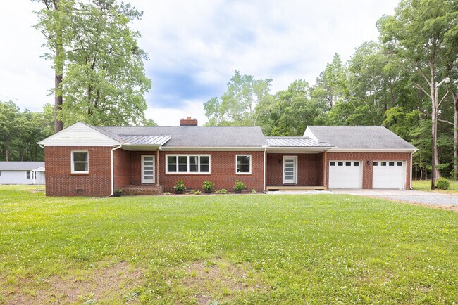 Primary Photo - 12383 W Patrick Henry Rd