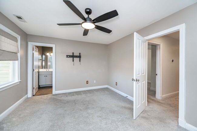 Building Photo - Beautiful Northside RVA Home-Move In Ready