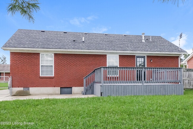 Building Photo - 249 Drake Dr