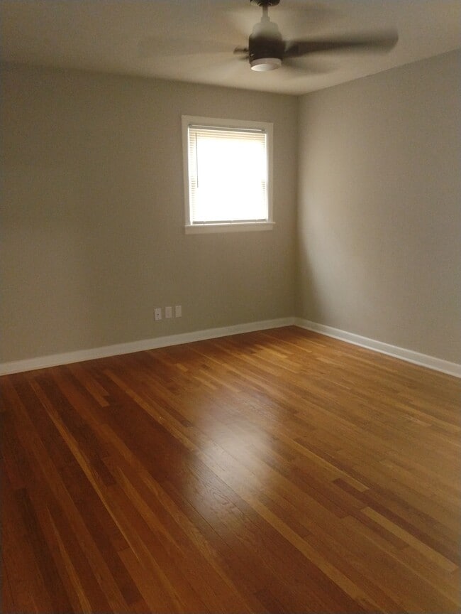 Building Photo - 22 Glendale Rd