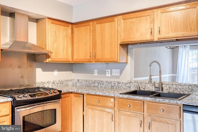 Building Photo - 10820 Sherwood Hill Rd