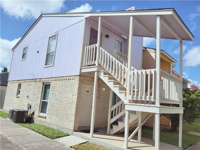 Building Photo - 6702 Everhart Rd