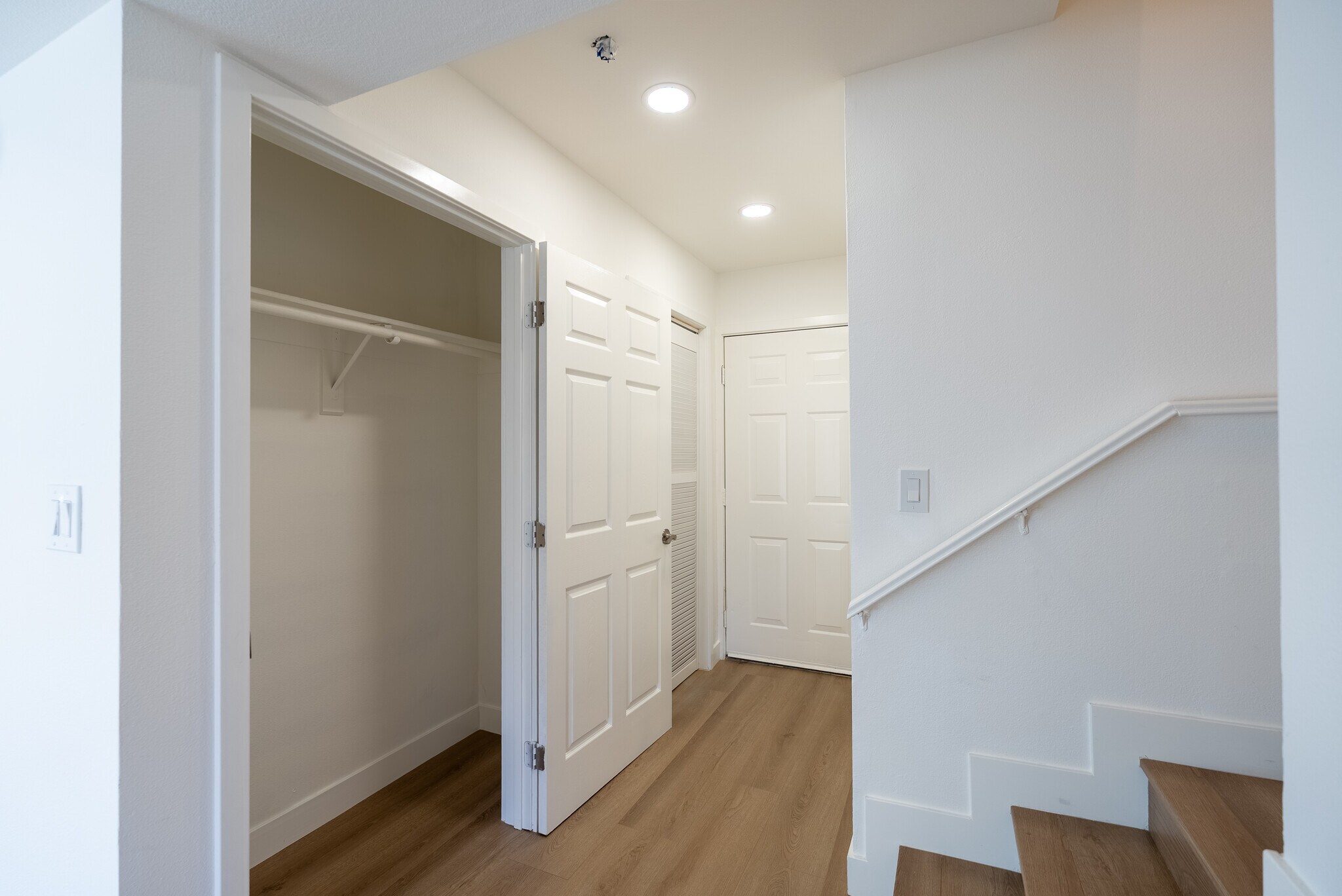 Building Photo - 123 S Roosevelt Ave