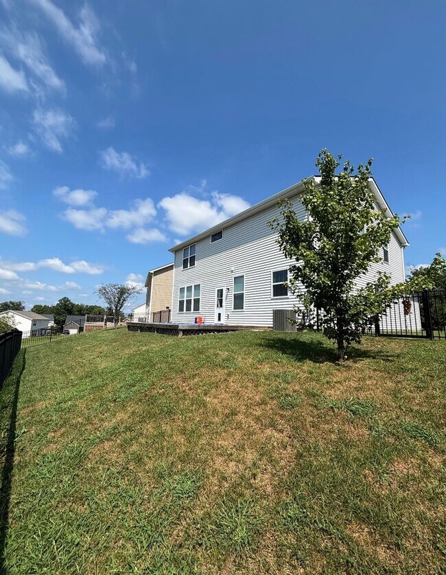 Building Photo - 3BR/2.5BA Home for Rent in Eastwood for Re...