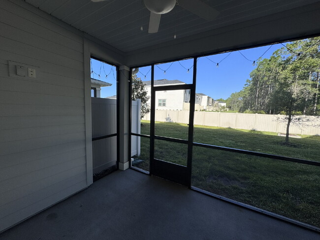 Building Photo - Townhome for Rent in Longleaf Community
