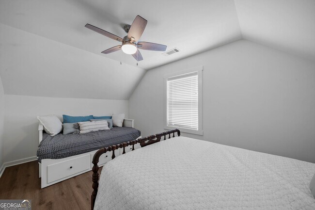 Building Photo - 375 Arrowhead Trail