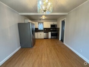 Building Photo - Single Family 3 Bedroom home on West Haven...