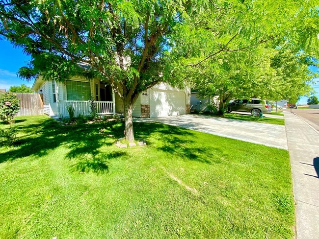 Building Photo - 3 bedroom 2 bath Walking Distance to Sage Valley Middle School