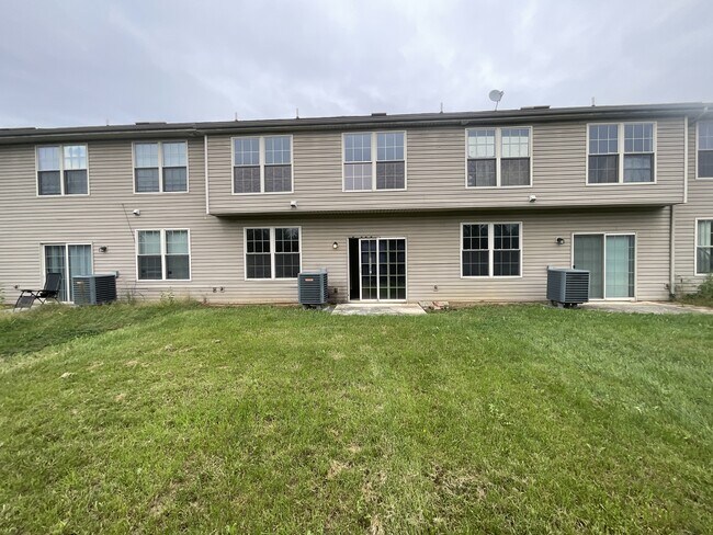 Building Photo - 348 Channing Dr