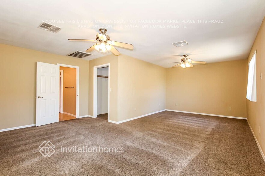 Building Photo - 5550 W Garden Dr
