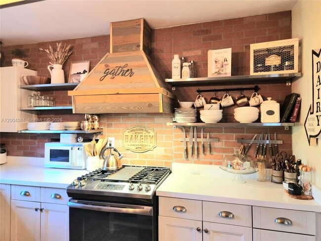 Building Photo - 2251 NW 87th Ter