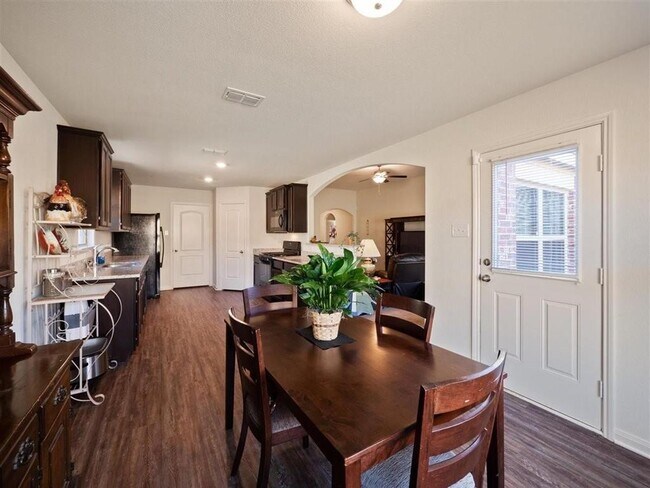 Building Photo - 4322 Cat Tail Wy