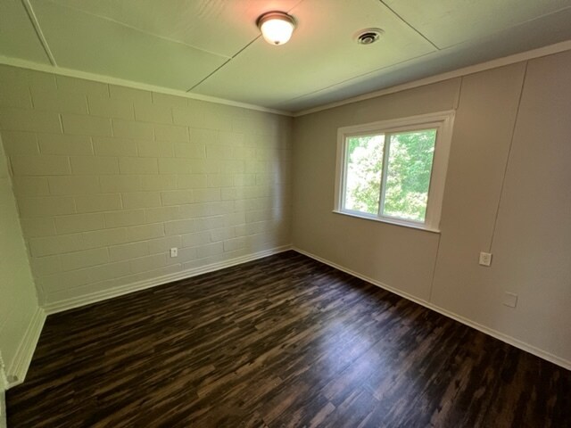 Building Photo - 1215 Gatewood Ave