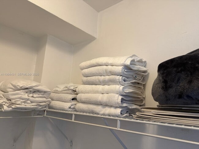 Building Photo - 10275 Collins Ave