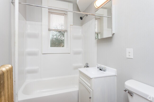 Studio - 350 SF - The Eddy