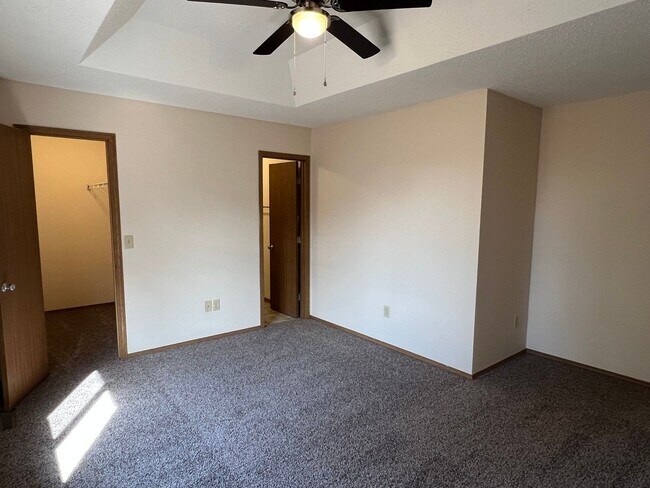 Building Photo - South Springfield Rental