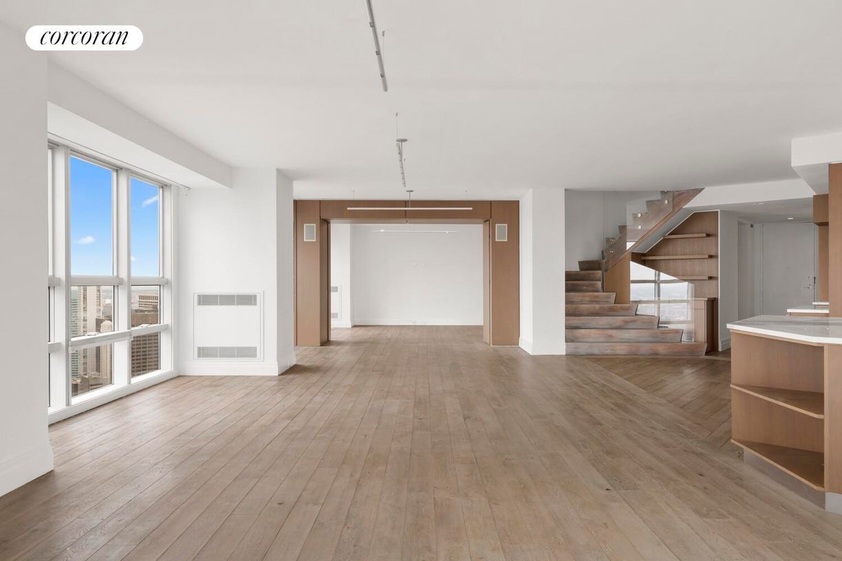 Building Photo - 146 W 57th St