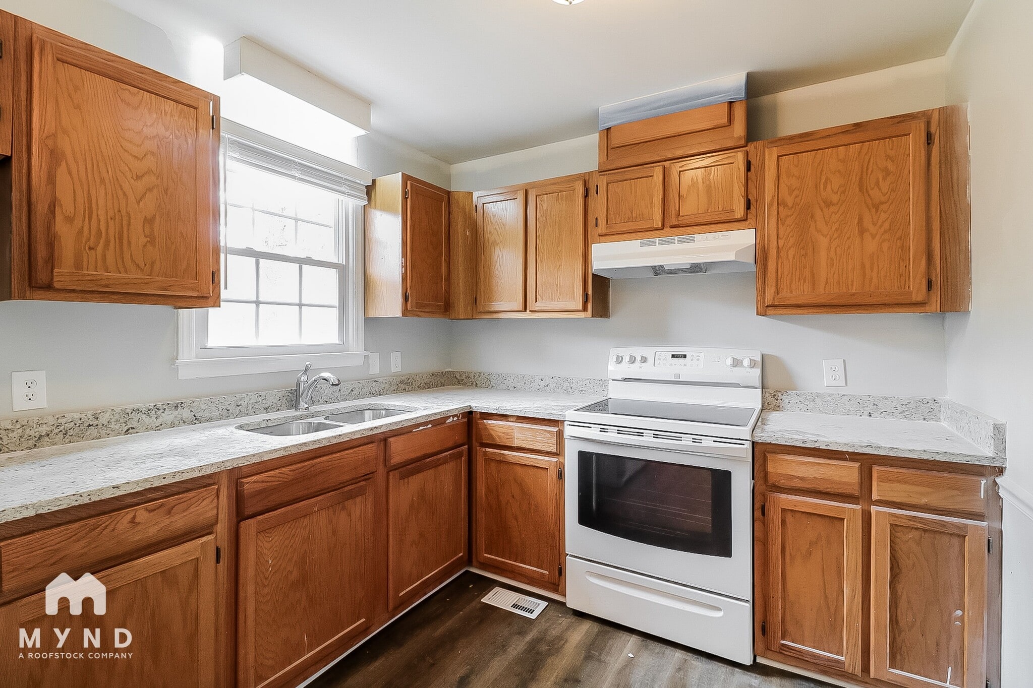 Building Photo - 103 Coy Pl