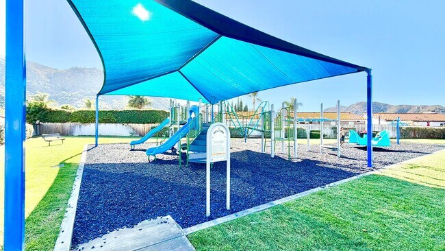 Building Photo - Lovely Single-Story Home in the Friendly and Desirable Lake Rancho Viejo Community of Fallbrook!