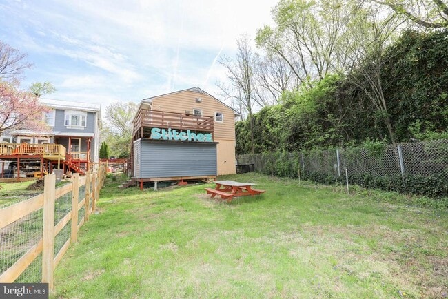 Building Photo - 103 Waelchli Ave