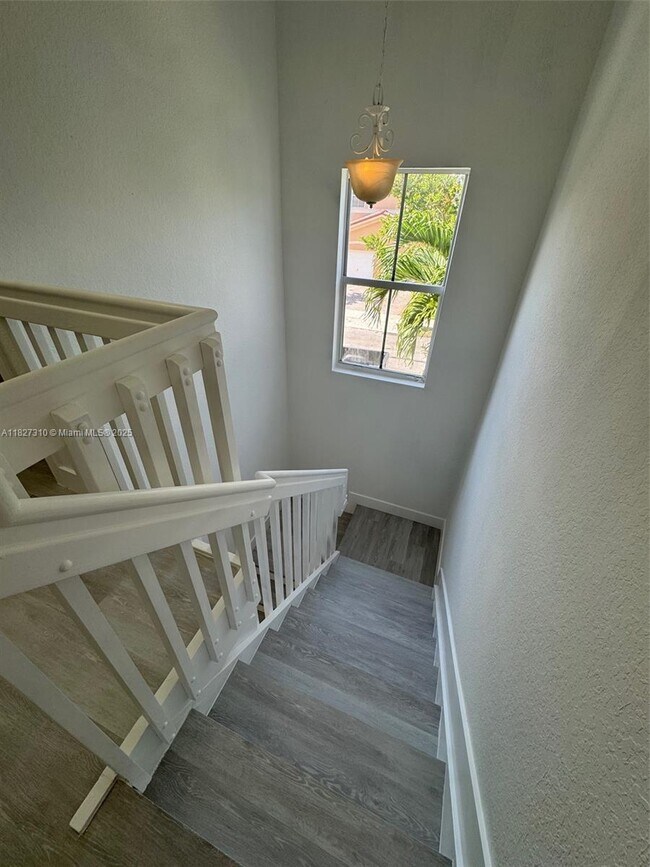 Building Photo - 11362 SW 137th Pl