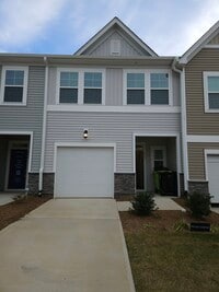 Building Photo - 868 Pilot St