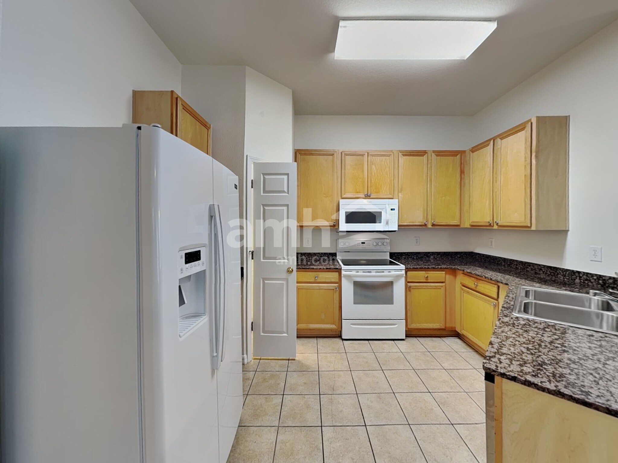 Building Photo - 2248 Roanoke Springs Dr