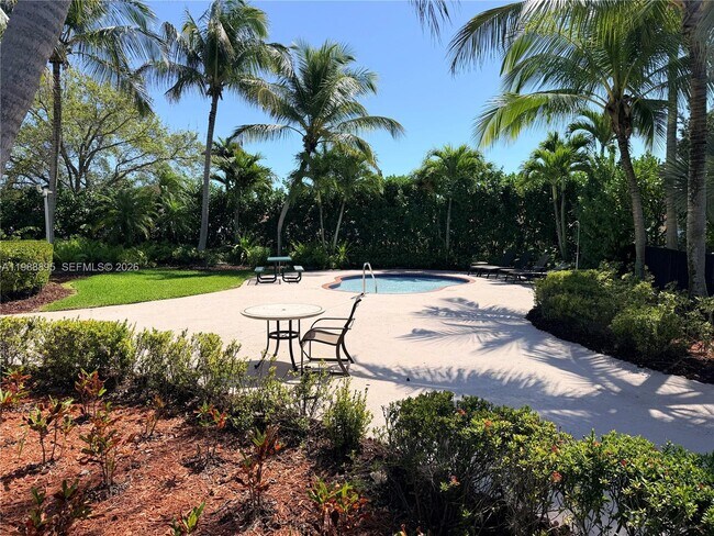 Building Photo - 4110 NE 22nd Ct