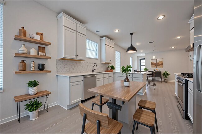 Building Photo - 6311 Serenity Terrace Dr