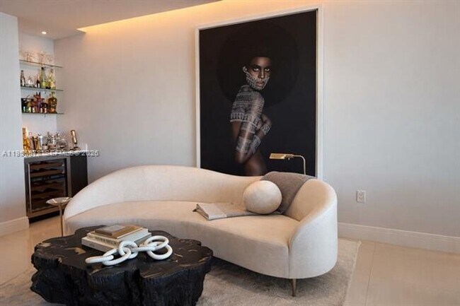 Building Photo - 3300 NE 188th St