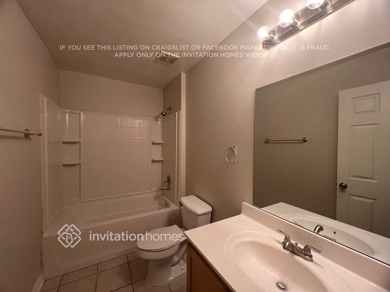 Building Photo - 14715 Tully Woods Ct