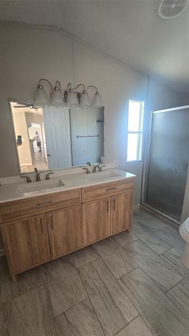 Building Photo - 4253 Sun Dr