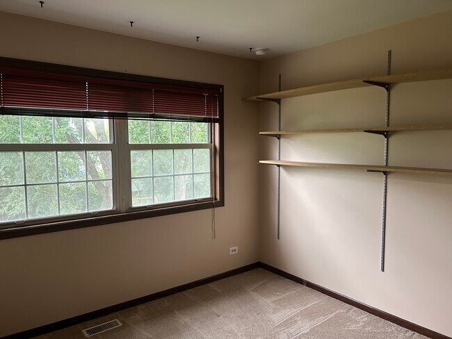 Building Photo - 1804 DeForest Ln