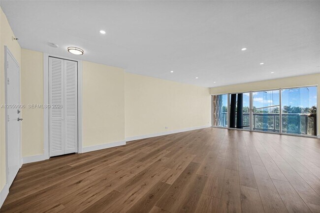 Building Photo - 2451 Brickell Ave