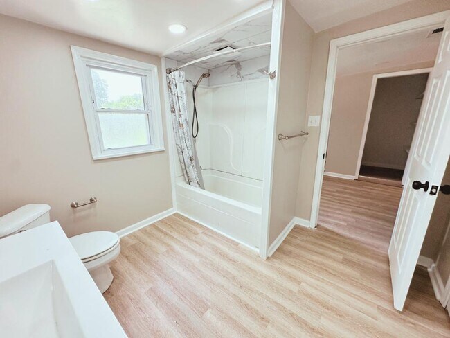 Building Photo - 8643 US-270