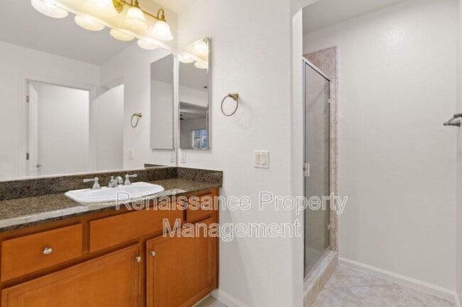Building Photo - 288 W Fauna Ave