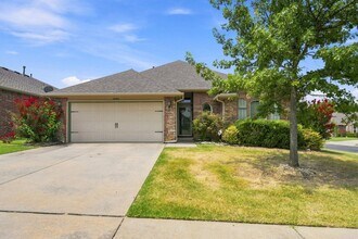 Building Photo - 10724 Masters Cir