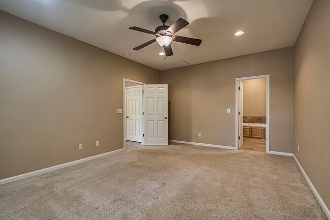 Building Photo - 111 Waynoka Ln