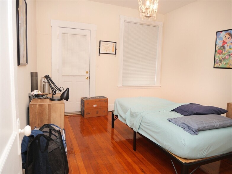 Primary Photo - 397A Harvard St