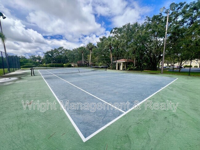 Building Photo - 2690 Coral Landings Blvd