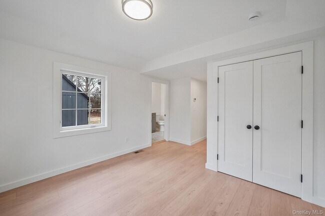 Building Photo - 23 Roosevelt Blvd