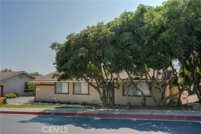 Building Photo - 1644 Carmel Cir E
