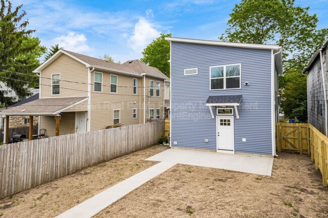 Building Photo - 117 Wisconsin Ave