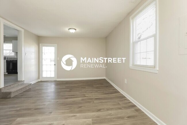 Building Photo - 3 Bedroom Pet-Friendly Home in Gallatin, TN with Main Street Renewal